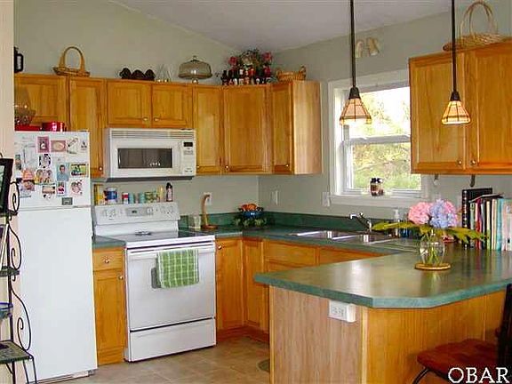 3rd image of 2819 S Lost Colony Dr