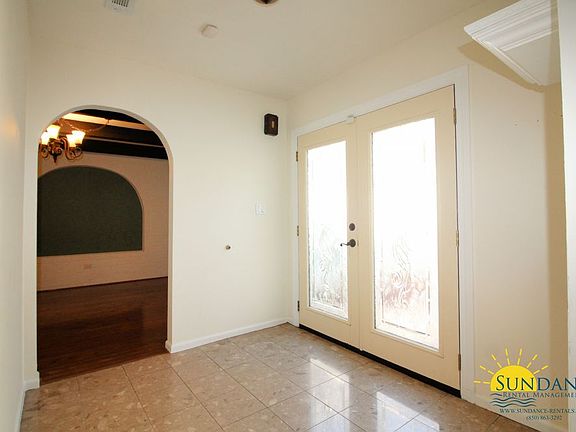 3rd image of 22 Lakeshore Dr