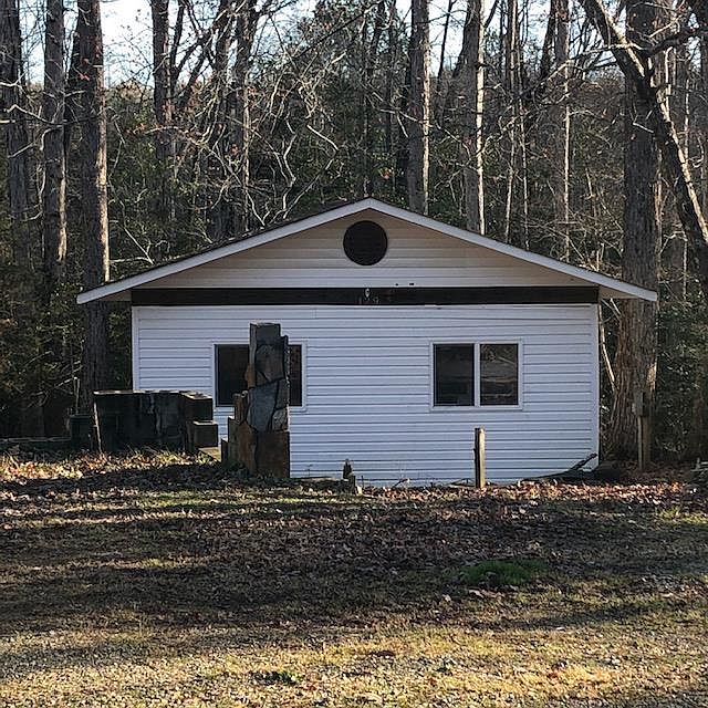 1st image of 129 Deer Dr