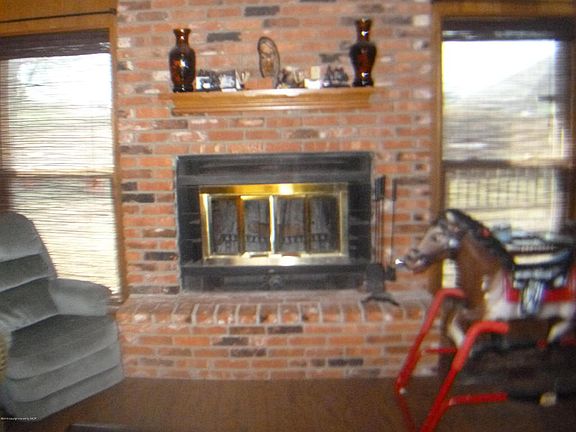 3rd image of 900 S Mobeetie St