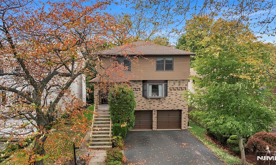 1st image of 468 Morse Ave