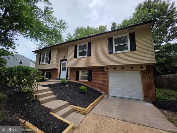 4504 Lantern Pl, Alexandria, VA 22306