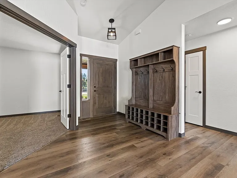 316 W Grange Ave — Photo 6
