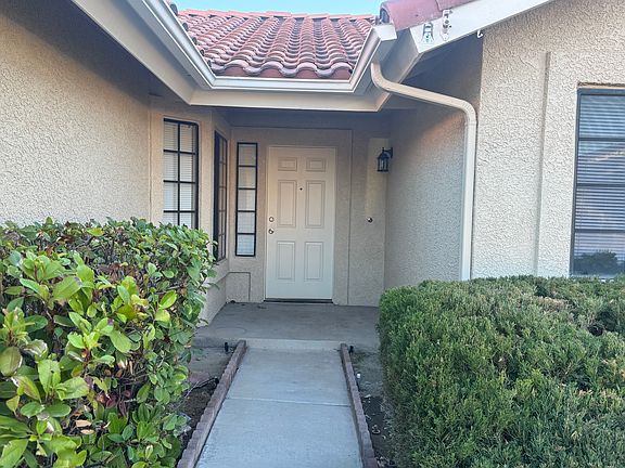 3rd image of 7447 Palermo Ave