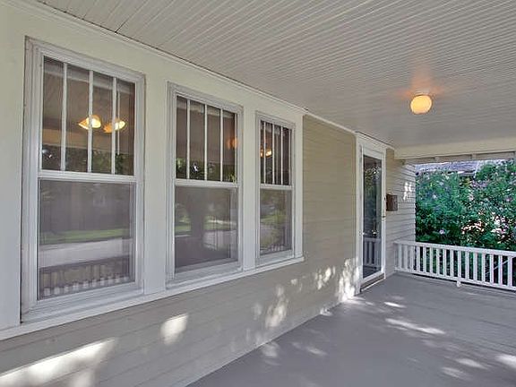5th image of 801 N Ash St
