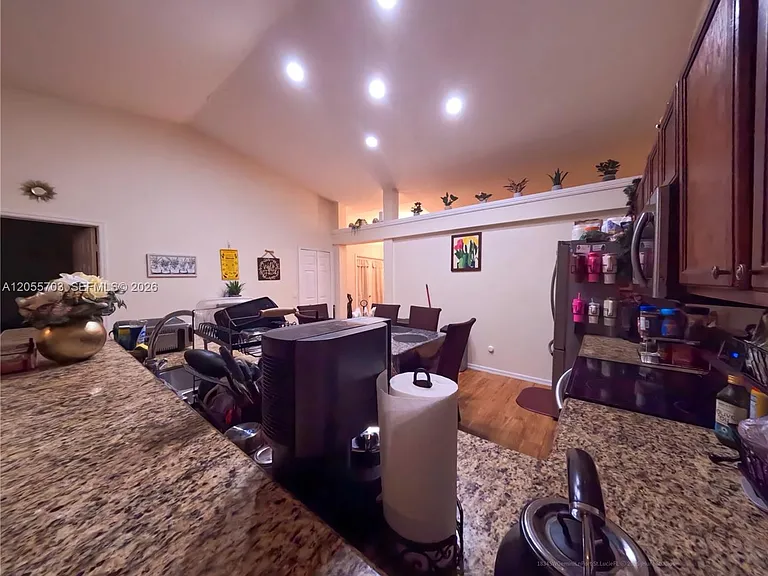 1834 SW Gemini Ln — Photo 6