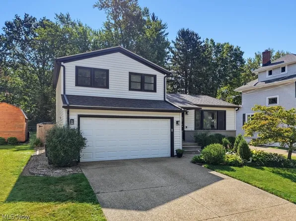 445 N Lyman St, Wadsworth, OH 44281