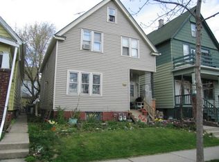 1010 E Clarke St #A, Milwaukee, WI 53212