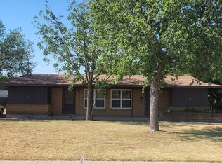 1008 E 7th St, Dumas, TX 79029
