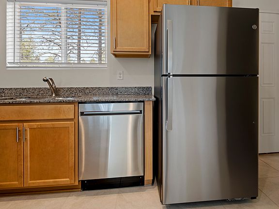 5th image of 3001 E Butler Ave #13