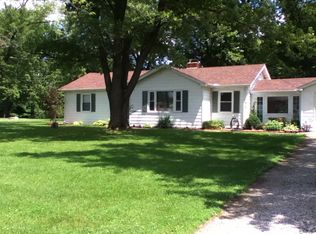 15382 Humbert Rd, Brighton, IL 62012