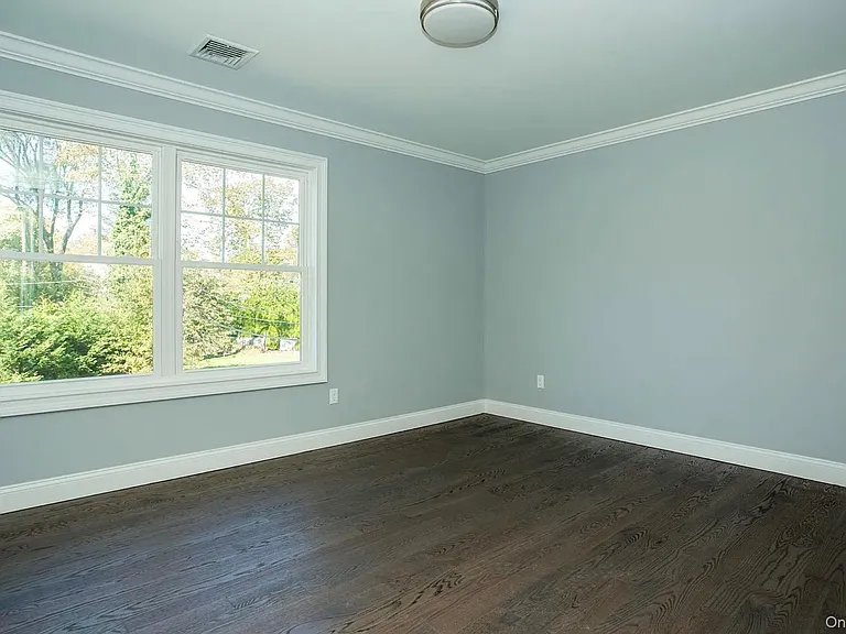 28 Fern Dr E — Photo 6