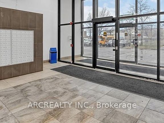 3rd image of 4673 Jane St E #1007