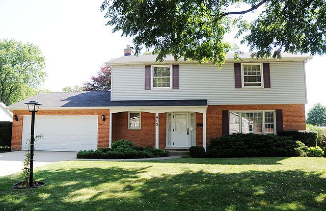 1st image of 915 N Stark Dr