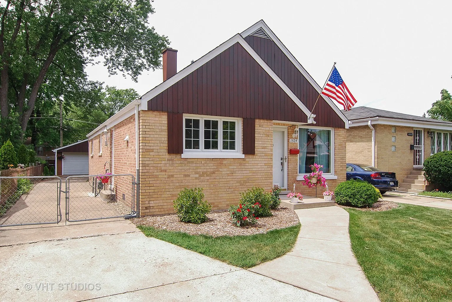 1504 N Lee Blvd photo 1