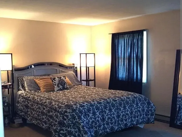 27 Hanover Dr — Photo 5