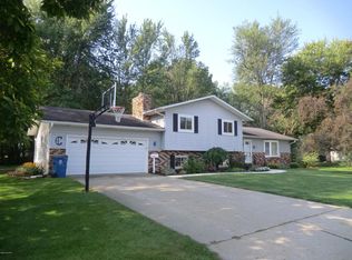45 E Liberty St, Quincy, MI 49082