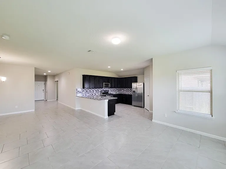 29614 Breakwater Dr — Photo 10