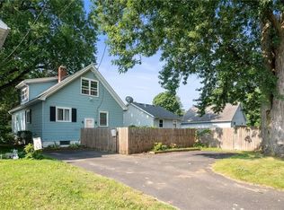 170 Leroy St, Rochester, NY 14612