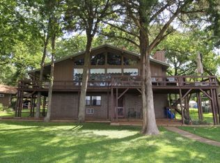 170 Bay Dr, Mabank, TX 75156