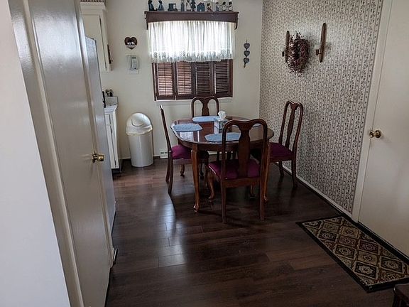 4th image of 717 Fleetwood Dr