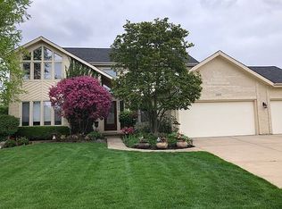 2115 Sheridan Rd, Buffalo Grove, IL 60089