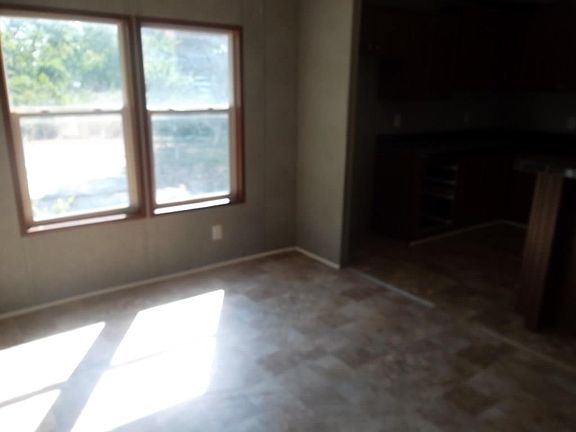 3rd image of 200 N Waco Ave