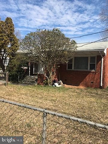 2nd image of 711 University Blvd W