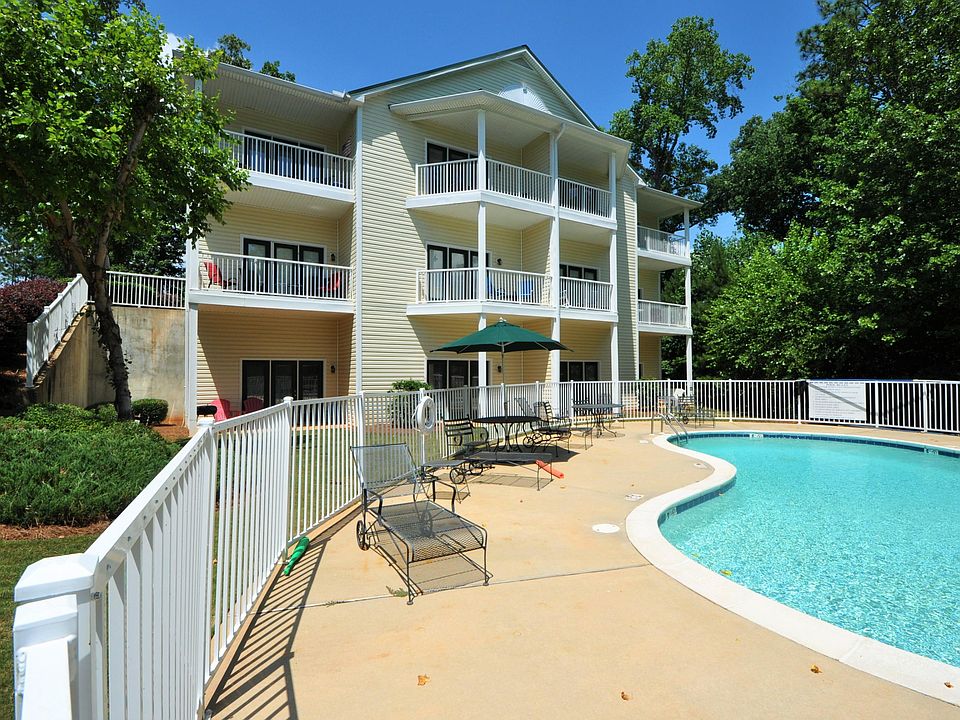 1st image of 811 Sunset Dr
