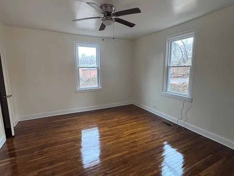 204 Shamrock Rd — Photo 4