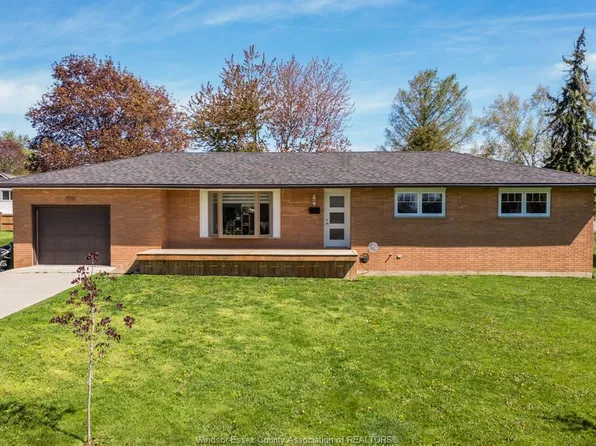 1336 Sunset Ave, Kingsville, ON N9Y 2T3