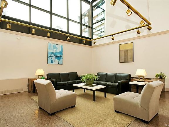 5th image of 50 Columbus Ave APT 419
