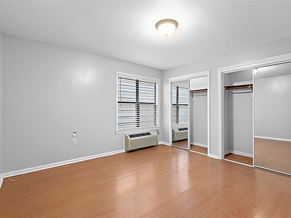 4th image of 327 71st St APT 1A