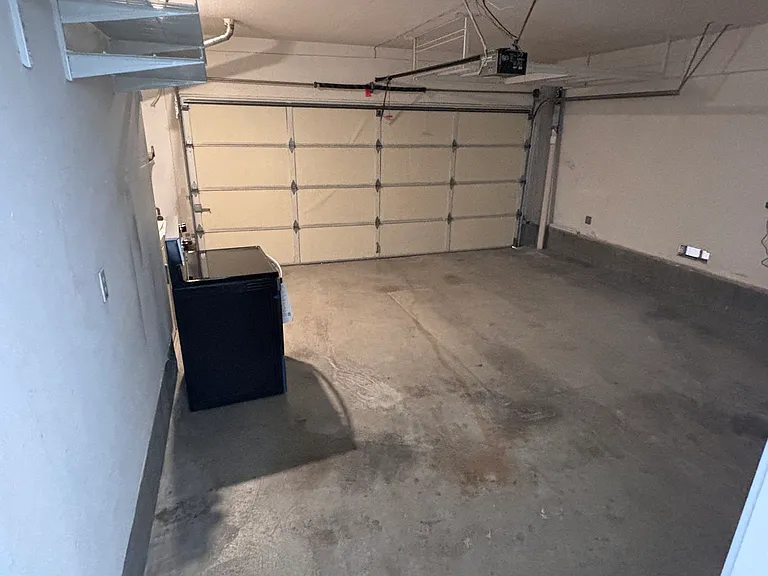 27 La Ronda — Photo 15