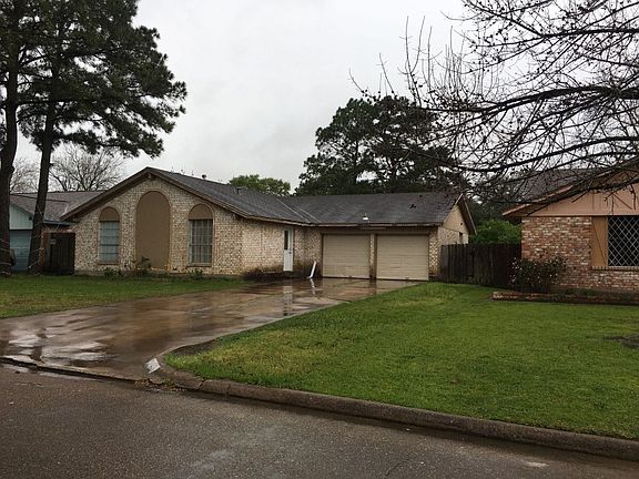 3rd image of 13147 Winding Wood Dr