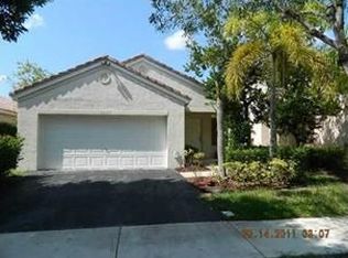 4387 Magnolia Ridge Dr, Weston, FL 33331
