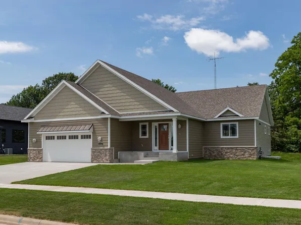 107 Emerald Lake Dr, Lake City, MN 55041