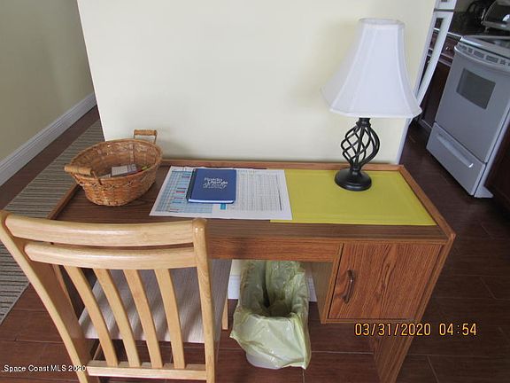 5th image of 606 Beach Park Ln #256