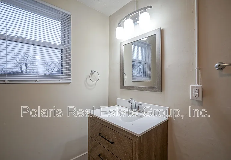 208 W Williams St — Photo 22