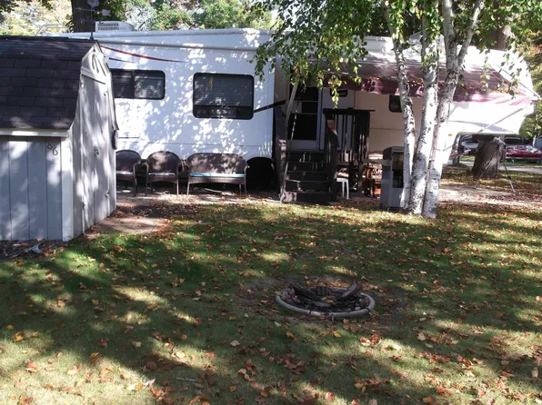 2221 Grass Lake Ave, Lake, MI 48632