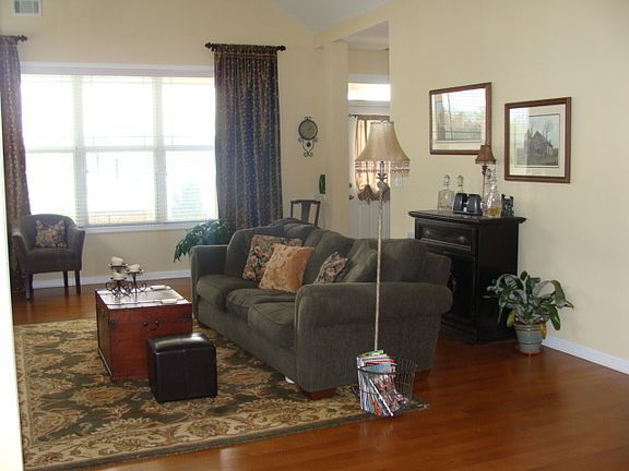 Living room/front door