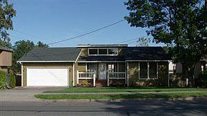4th image of 7215 S Alaska St