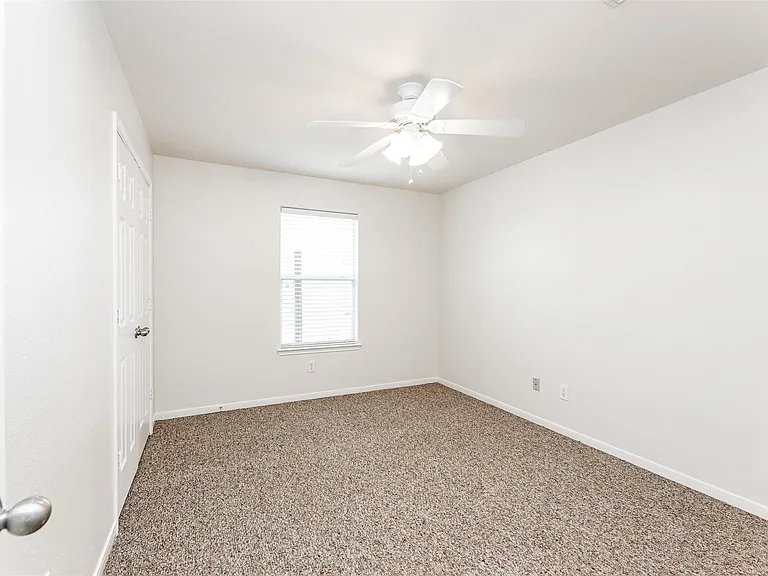 24515 Cornell Park Ln — Photo 23