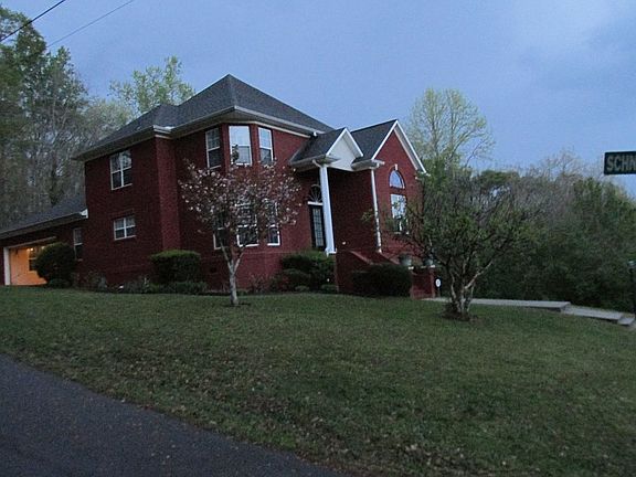 3rd image of 1431 Catalpa Cir SE