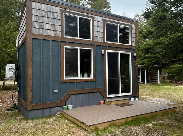 6711 Lappan Rd, Alpena, MI 49707