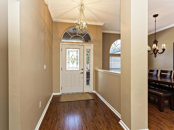 3rd image of 566 Alice Cove Ct