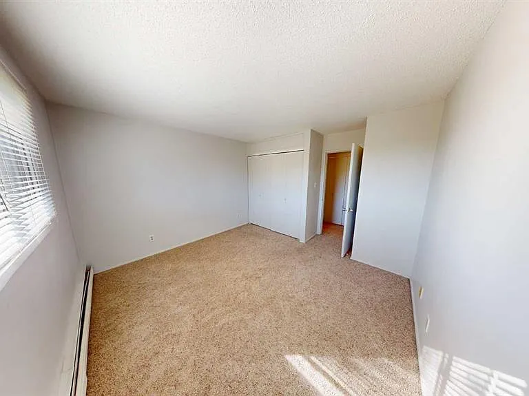 10505 103rd St #203 — Photo 6