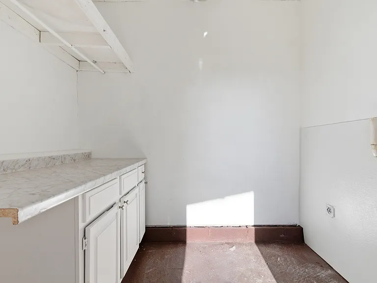 731 McPherson Dr — Photo 18