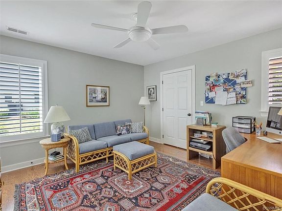 2nd image of 3128 Lake Terrace Ct