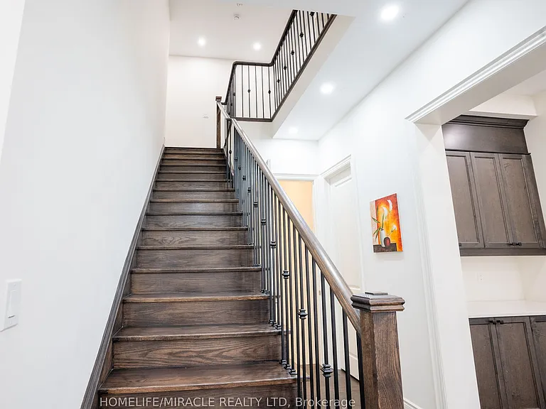 93 Bluebird Blvd — Photo 27